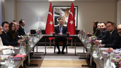 Dışişleri Bakanı Fidan, Brüksel'deki iş dünyası temsilcileriyle bir araya gelerek