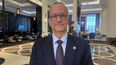 İİT Genel Sekreteri Ahmed, Gazze'deki insani duruma dikkat çekerek uluslararası