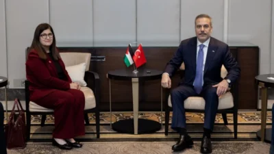 Dışişleri Bakanı Hakan Fidan, İstanbul'da gerçekleştirilen konferans kapsamında Filistin Dışişleri