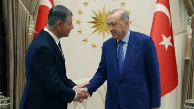 Cemil Tugay, Cumhurbaşkanı ile yaptığı görüşmede İzmir'in projeleri hakkında bilgi