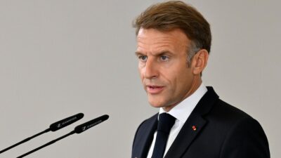 Fransa Cumhurbaşkanı Macron, son günlerdeki gösterilerde yaşanan şiddeti kınadı ve