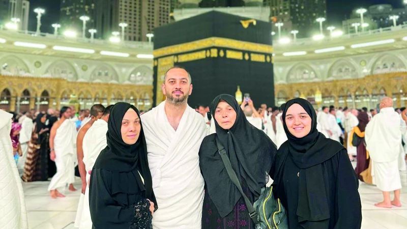 Ramazan umresi için giden aile, Kabe'de yaşanan olay sonrasında 8