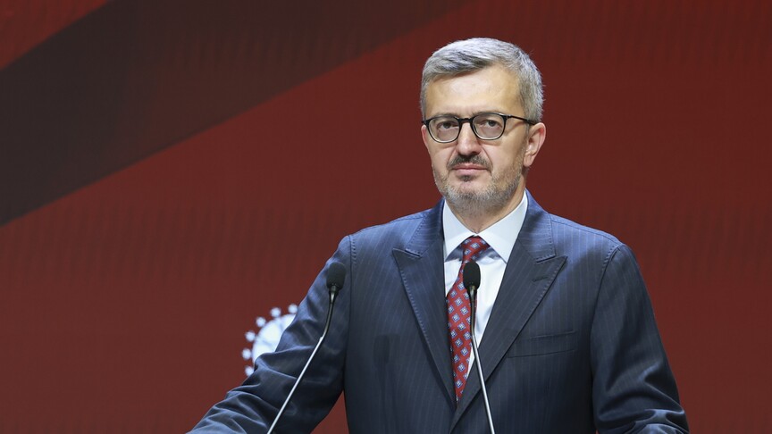 Cumhurbaşkanlığı İletişim Başkanı Burhanettin Duran, 'Kudüs şairi' Nuri Pakdil'i vefatının