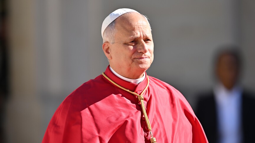 Papa 14. Leo, başarılı bir akciğer ameliyatının ardından bugün hastaneden