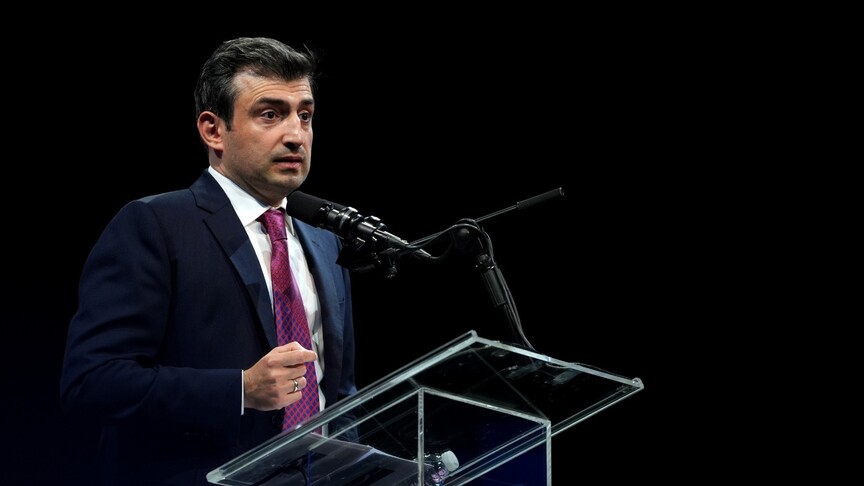Selçuk Bayraktar, genç bilim insanlarına yönelik yaptığı konuşmada, başarı ölçütlerini