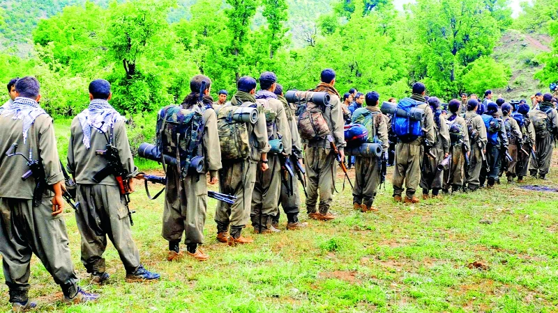 Irak'ta, YBŞ unsurlarının Irak güvenlik güçlerine entegrasyonu kapsamında askeri noktaların
