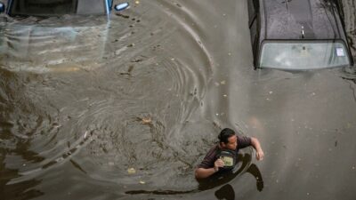 Tayland'da yaşanan yoğun yağışlar, 3,5 milyon kişiyi etkileyen sel felaketine