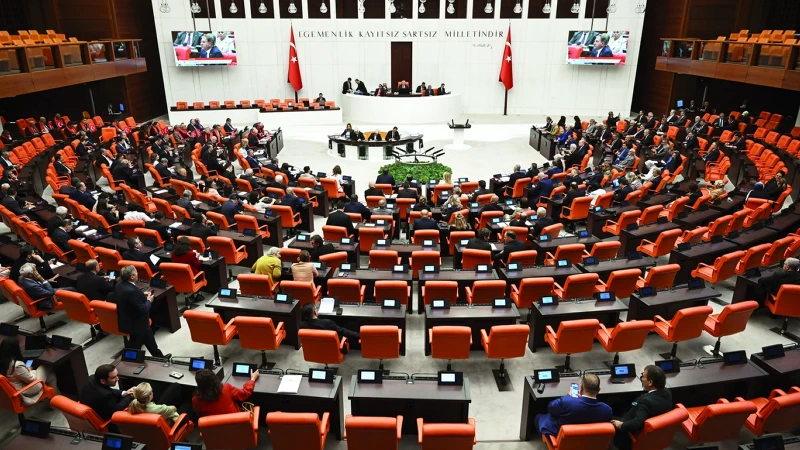 Türkiye, Pakistan ve Suudi Arabistan arasında imzalanan Mekke Ortak Savunma