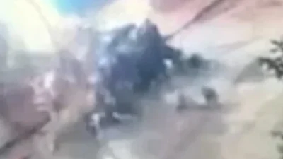 Tunceli'de bir otomobilin büfeye girmesi sonucu 6 kişi yaralanırken, olay