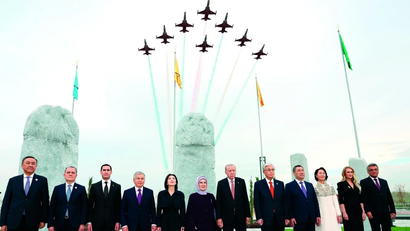 Cumhurbaşkanı Erdoğan’ın ev sahipliğinde Türk Devletleri liderleri, Medeniyet Parkı'nda fidan