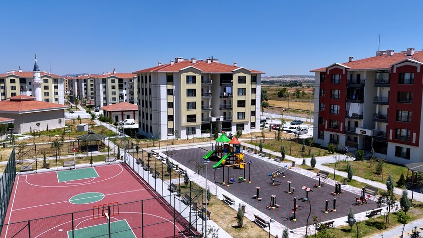 Türkiye genelinde 2 milyon 378 bin yapının kentsel dönüşümü tamamlandı.