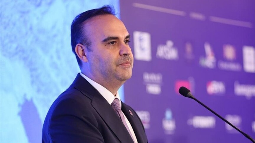 Sanayi ve Teknoloji Bakanı Kacır, Türkiye'nin imalat sanayindeki payını iki