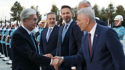 Türkiye ile Kazakistan arasındaki ticaret hedefi 15 milyar dolara ulaşmak