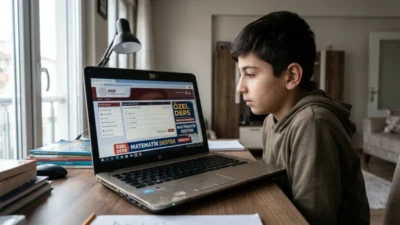 Öğrencilerin sınav heyecanını fırsata çeviren bir internet sitesi, MEB'in yeni