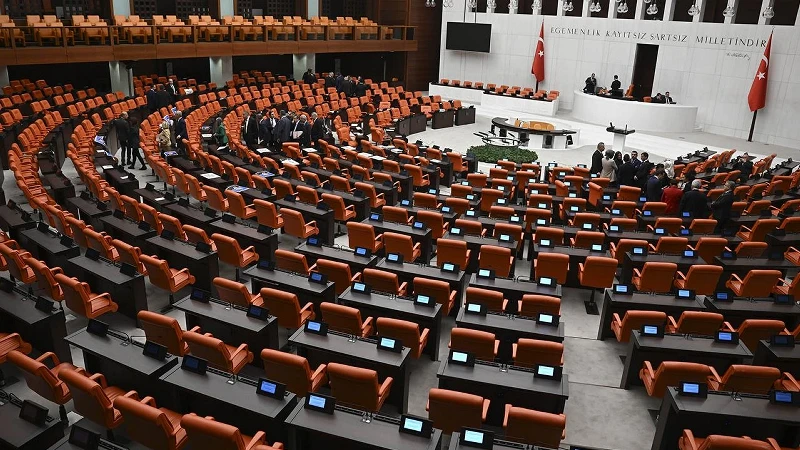 TBMM'de görüşülen yeni torba yasa teklifi, kademeli emeklilikten vergi indirimlerine
