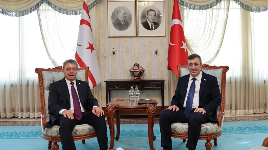 Cumhurbaşkanı Yardımcısı Yılmaz, KKTC Başbakanı Ünal Üstel ile önemli bir