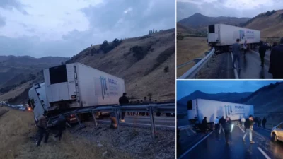 Hakkari Yüksekova'da meydana gelen tır kazası sebebiyle birçok araç yolda