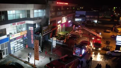Erzurum'da bir sanayi sitesinde çıkan yangın, itfaiye ekiplerinin zamanında müdahalesiyle